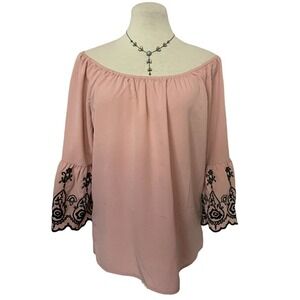 𝅺soho Jeans New York & Company Pink Embroidered 3/4 Bell Sleeve Top Women's S